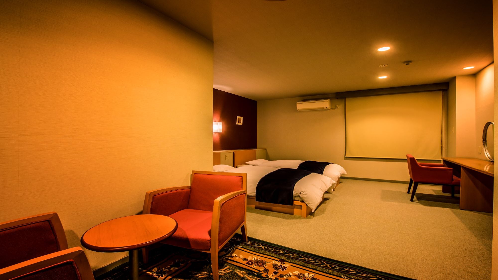 Standard Western-style room * Example of guest room