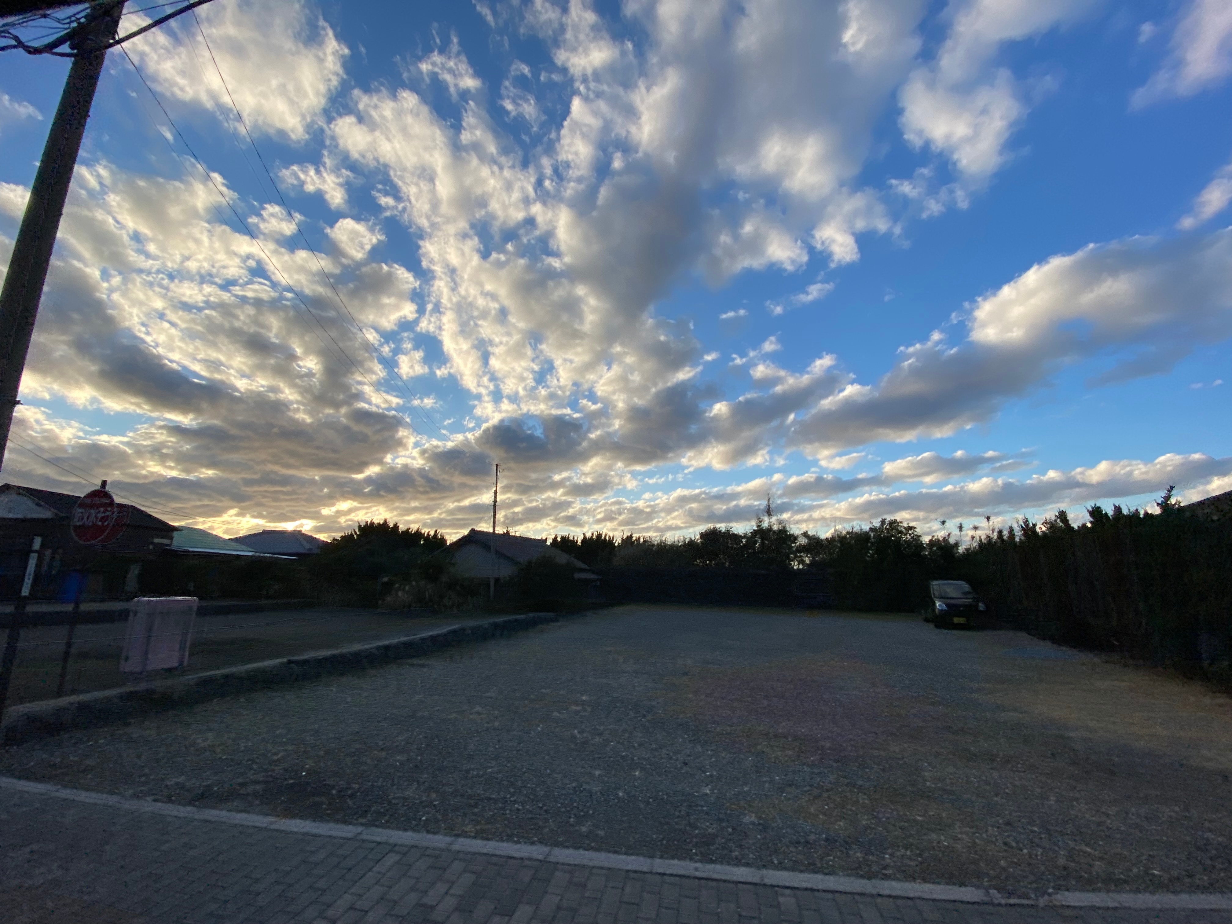 ・Flowing Clouds
