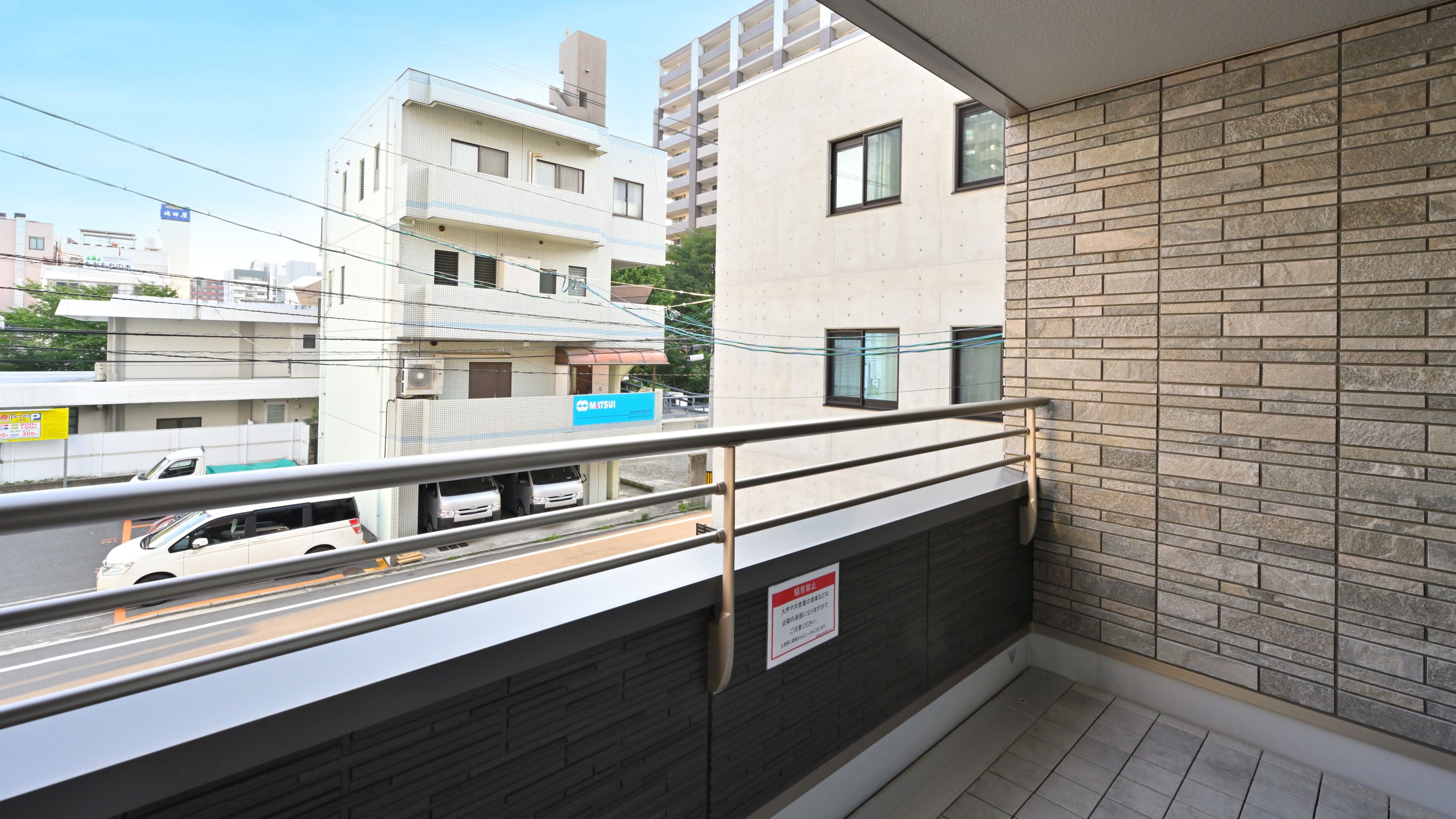 G type | Balcony