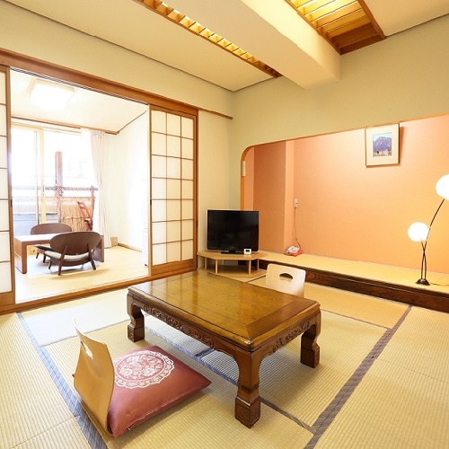Japanese-style room with open-air bath