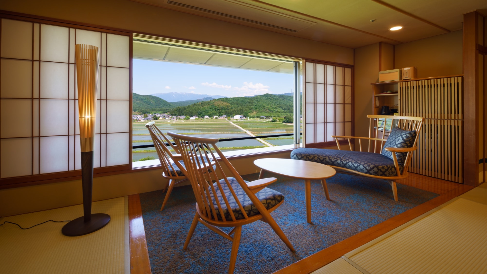 Kamar standar bergaya Jepang (gambar kamar tamu sisi Satoyama )