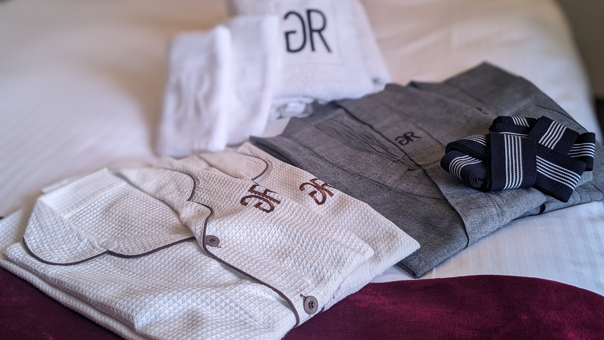 Yukata and gowns are available for rental.