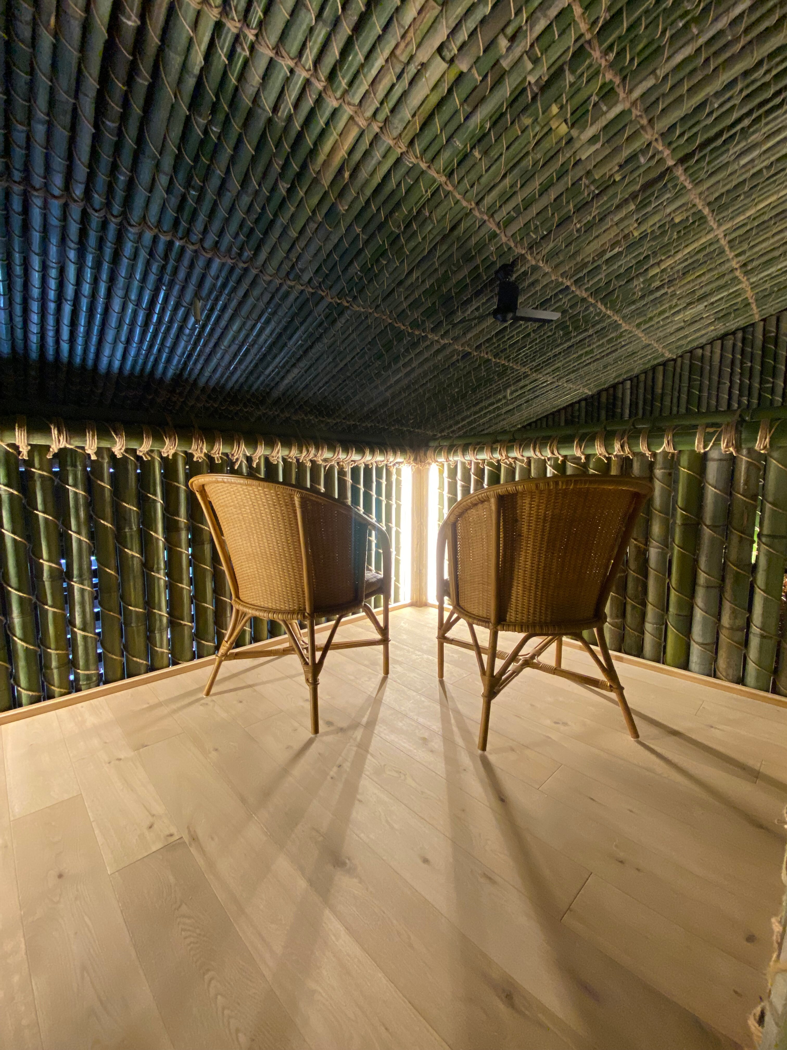 New ``Bali-style open-air bath'' - A different space after rain - No smoking
