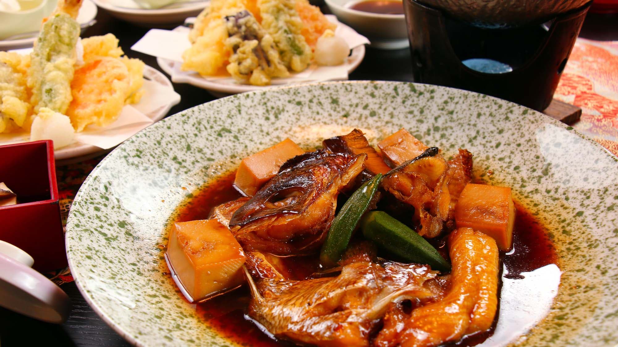 Sup ini untuk empat orang.