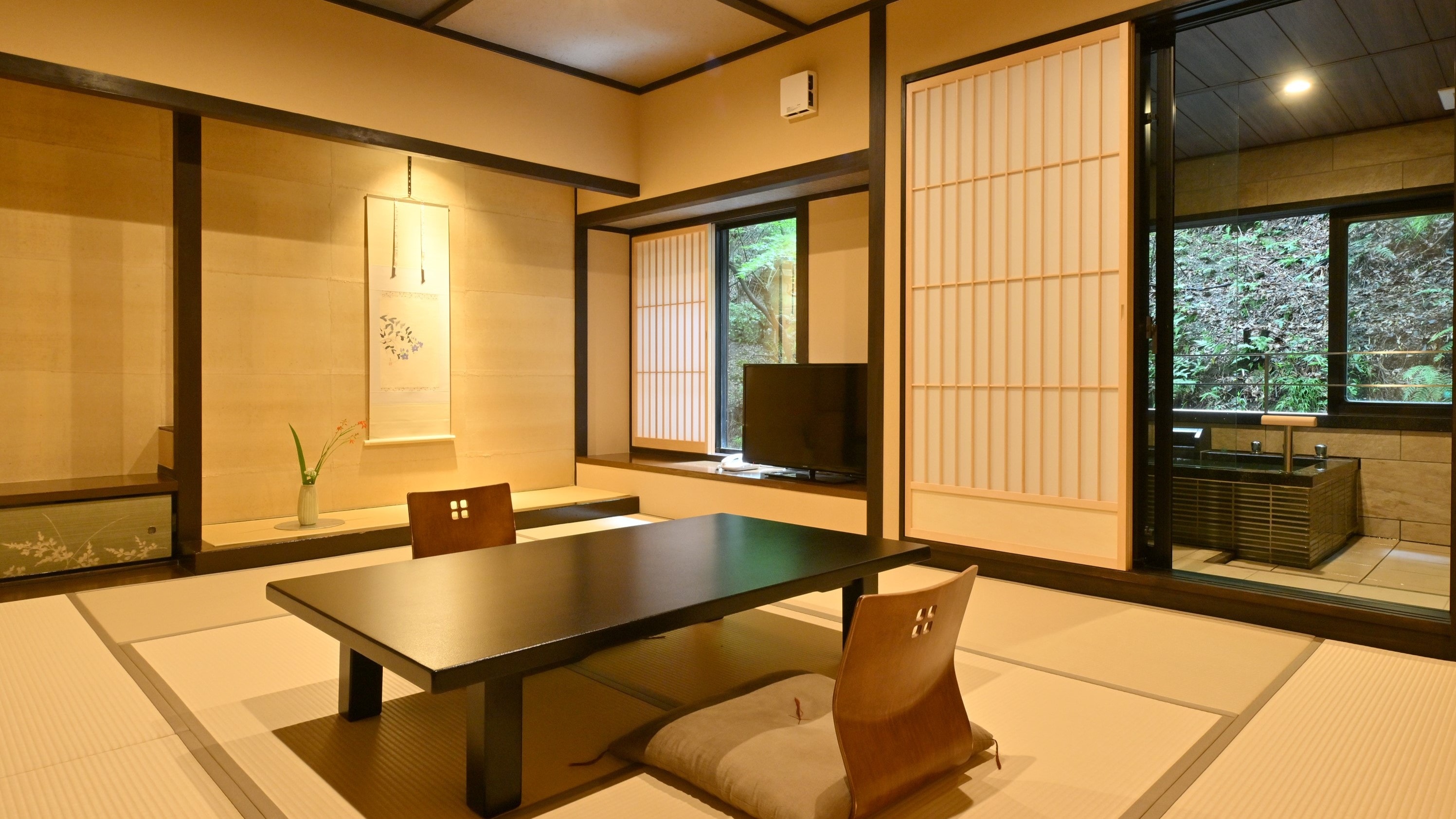 Yamanoan - Japanese-style room with indoor hot spring bath