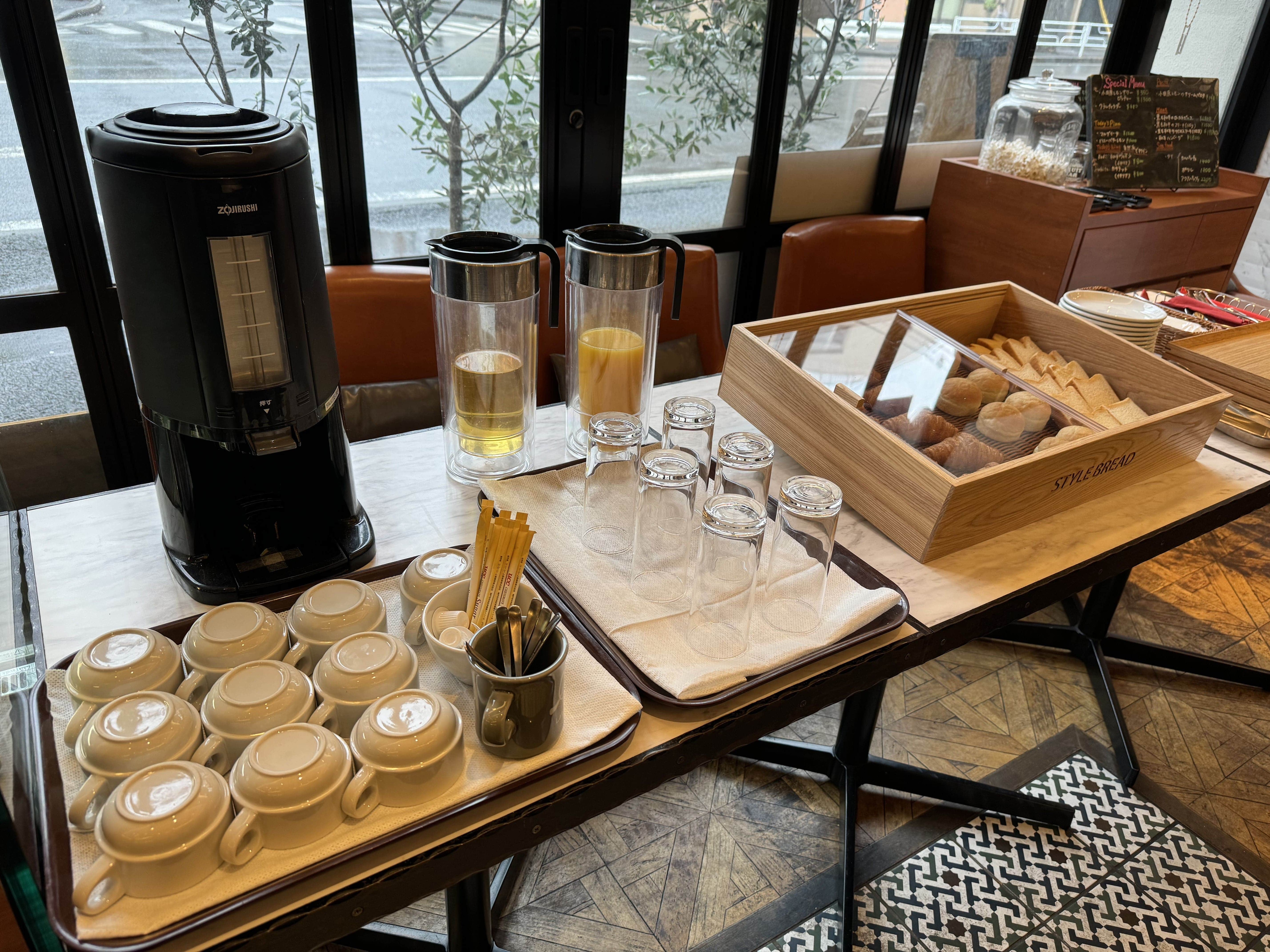 breakfast buffet