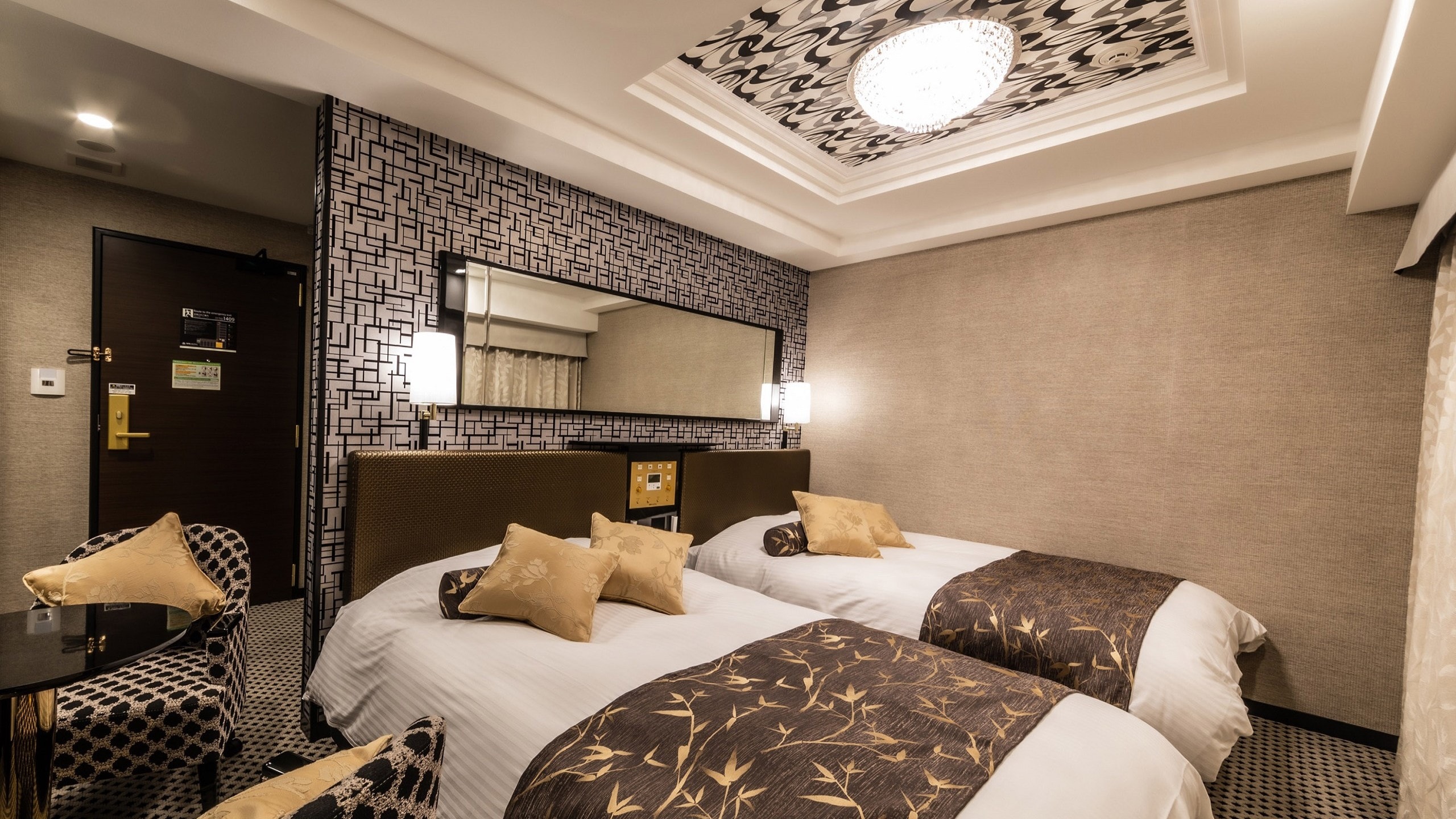 Kamar Deluxe Twin 2 Tempat Tidur Bebas Hambatan Semua kamar bebas rokok (luas 22m² / lebar tempat tidur 122cm x 2