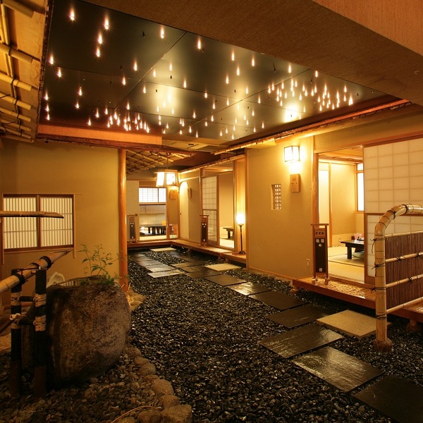 [Restaurant ◇ Tokiwatei] A quaint private tatami room.