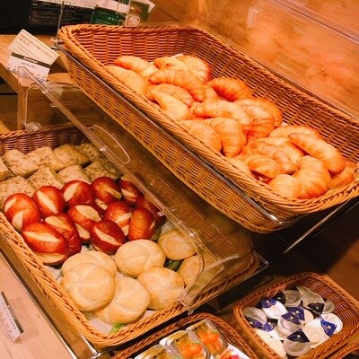 일본과 서양의 뷔페 아침 식사 ★ 크로와상은 밖은 바삭 바삭하고 안은 떡