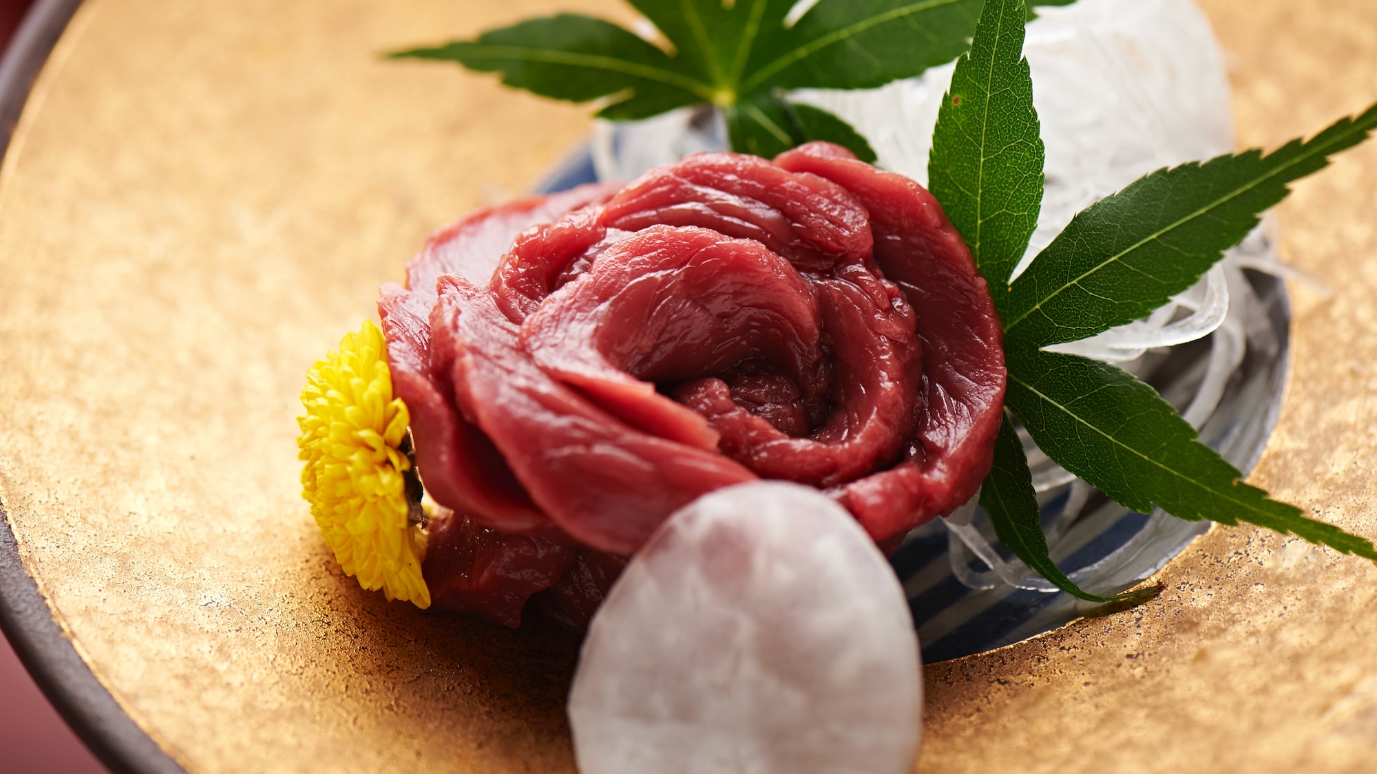 [Rare] Premium Aizu Horse Sashimi (Sakura Sashimi) - Enjoy the smooth texture