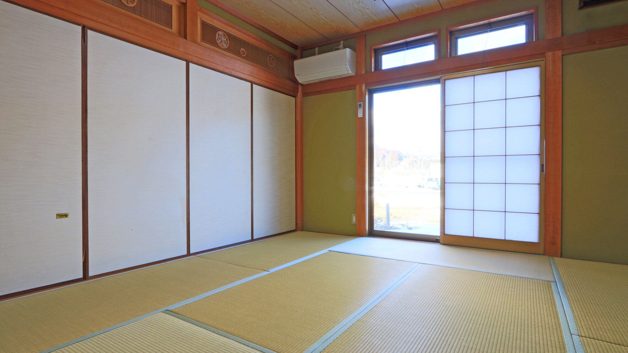[Annex 1F guest rooms] The sliding doors can be removed.