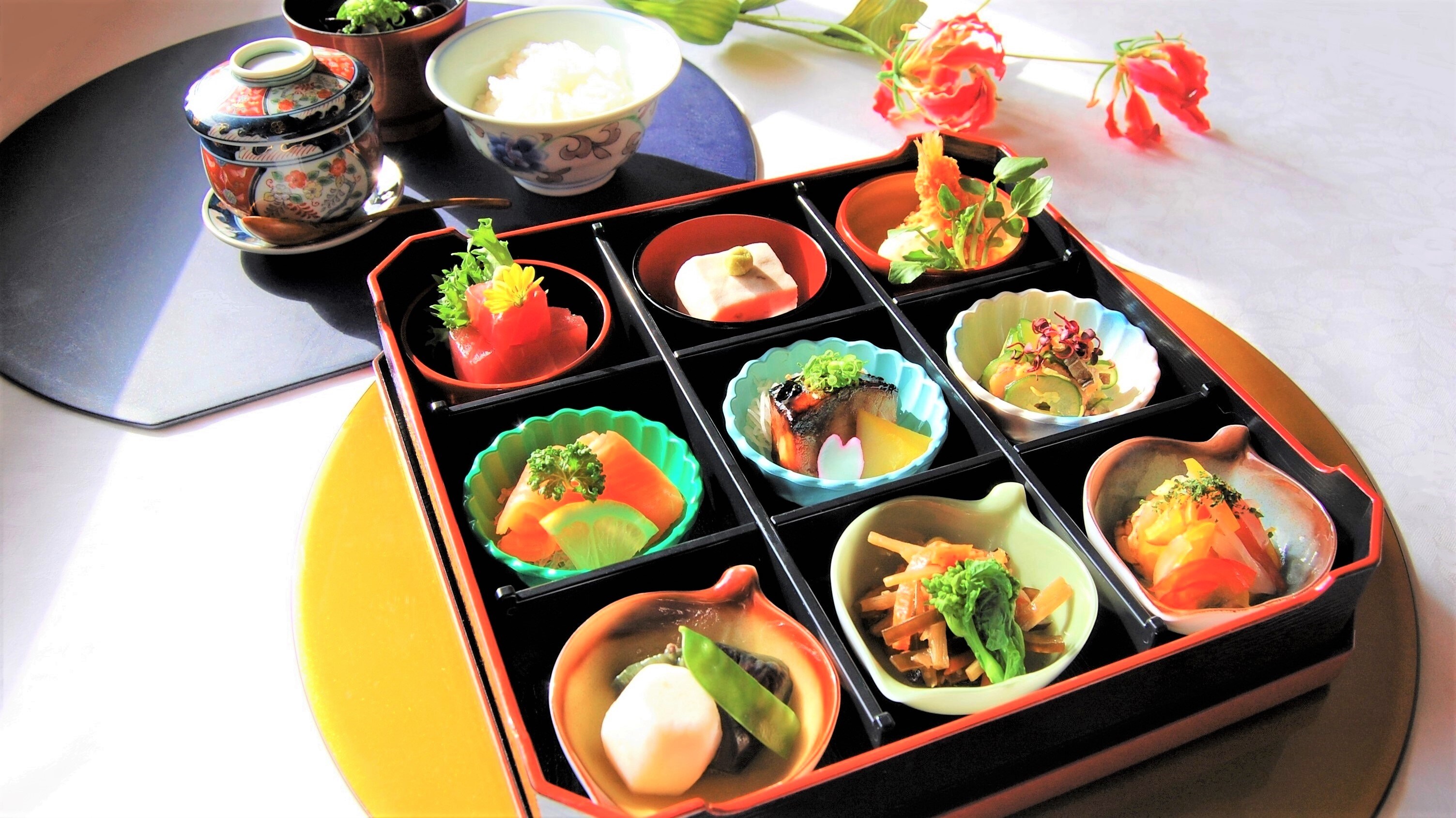 [Dinner] 9 colorful and whimsical dishes♪ Reasonably priced food♪ Rice is Nita rice! "Whimsical Gozen" (Image 1)