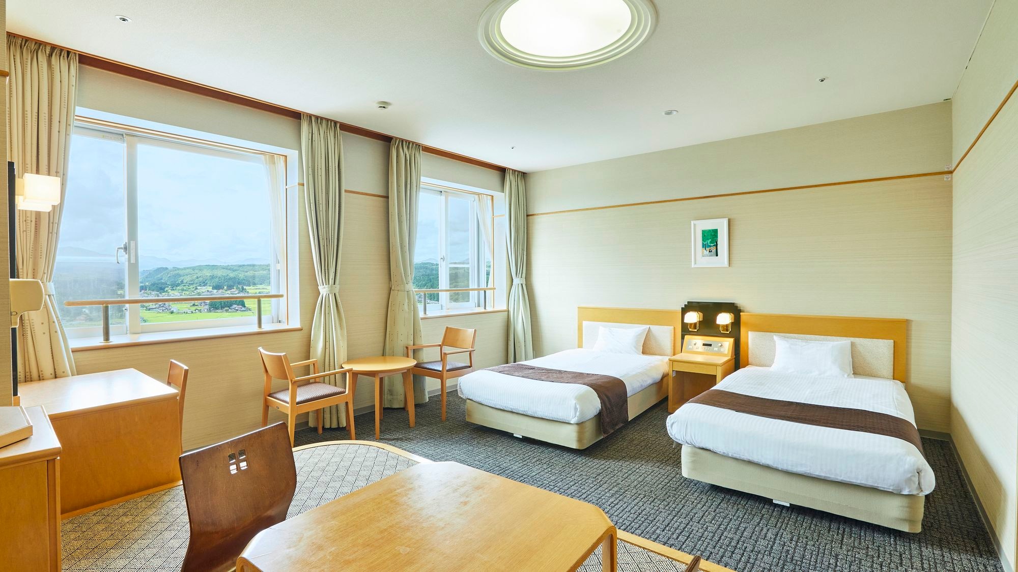 Western-style twin room (37 square meters) [Non-smoking]