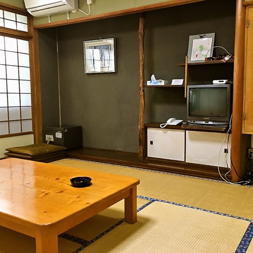 10 tatami Japanese-style room