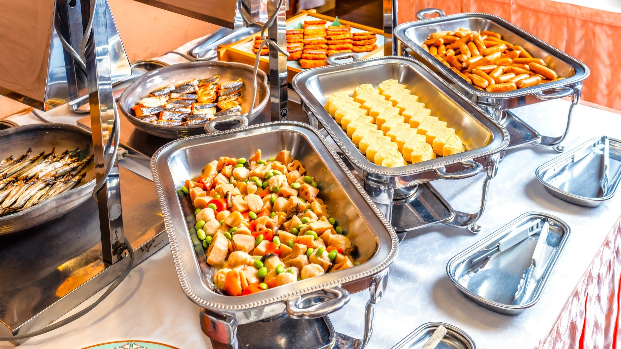 Breakfast buffet (image)