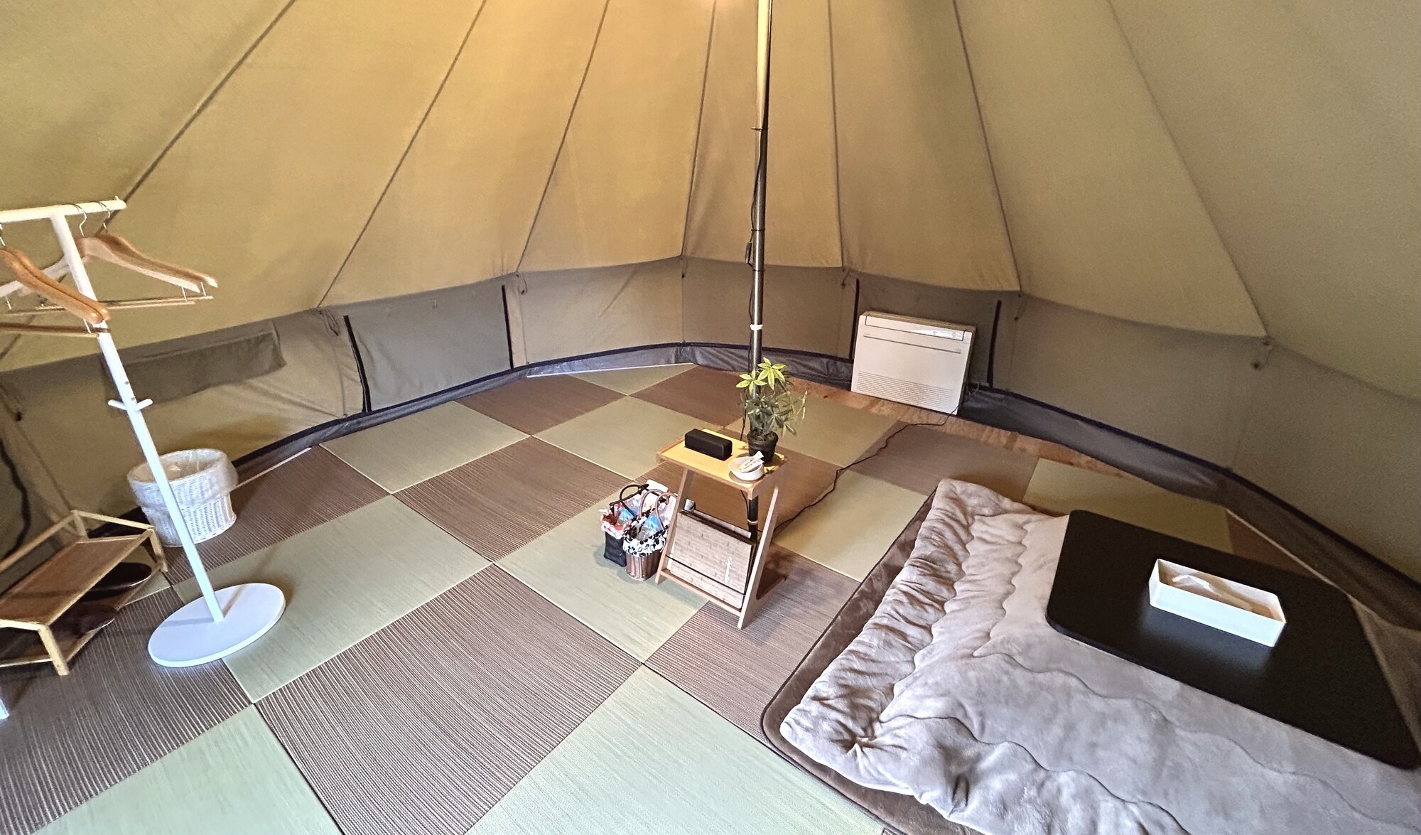 ◆เต็นท์ธรรมชาติ: ไม่มีเตียง จึงปลอดภัยสำหรับแขกที่มาพักกับเด็กเล็ก!