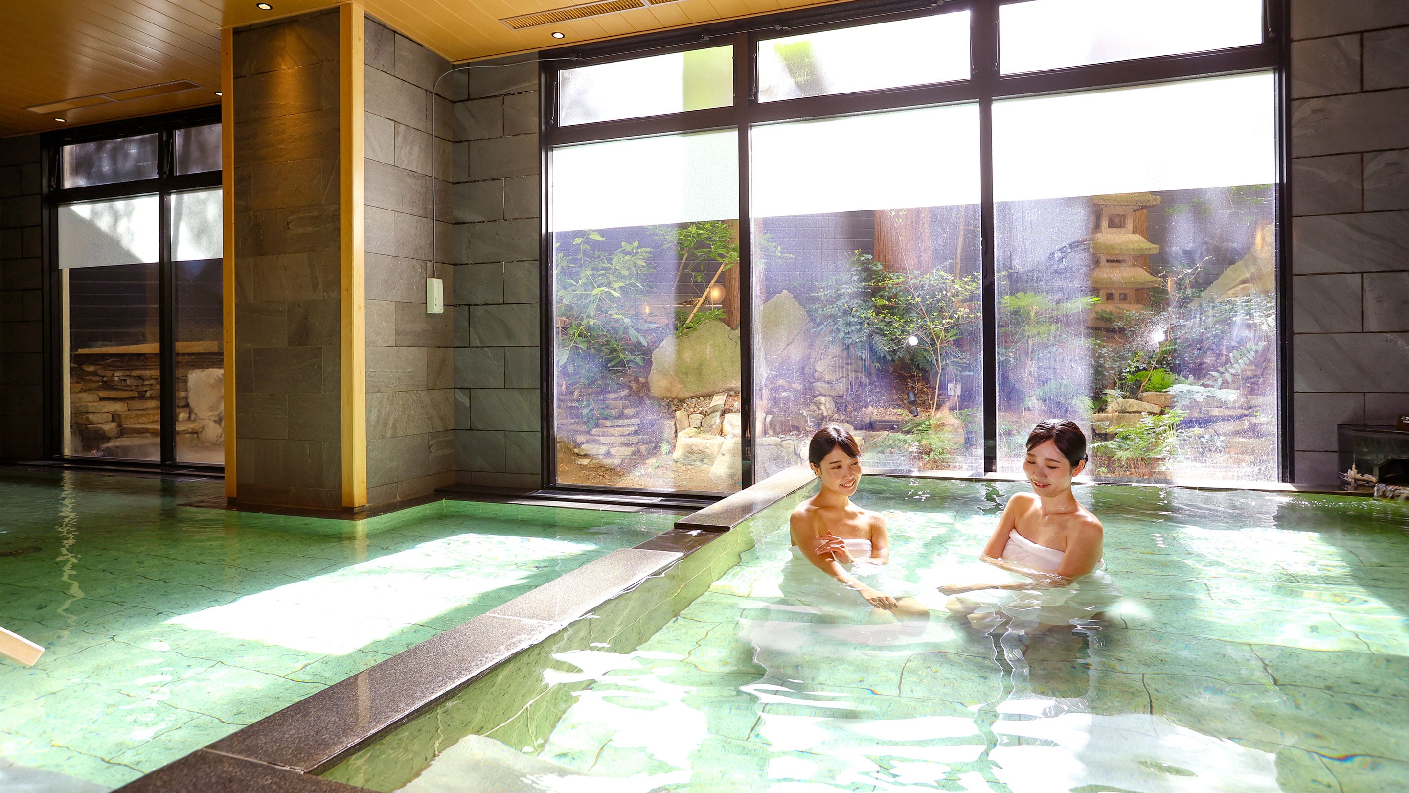 Women's large bath