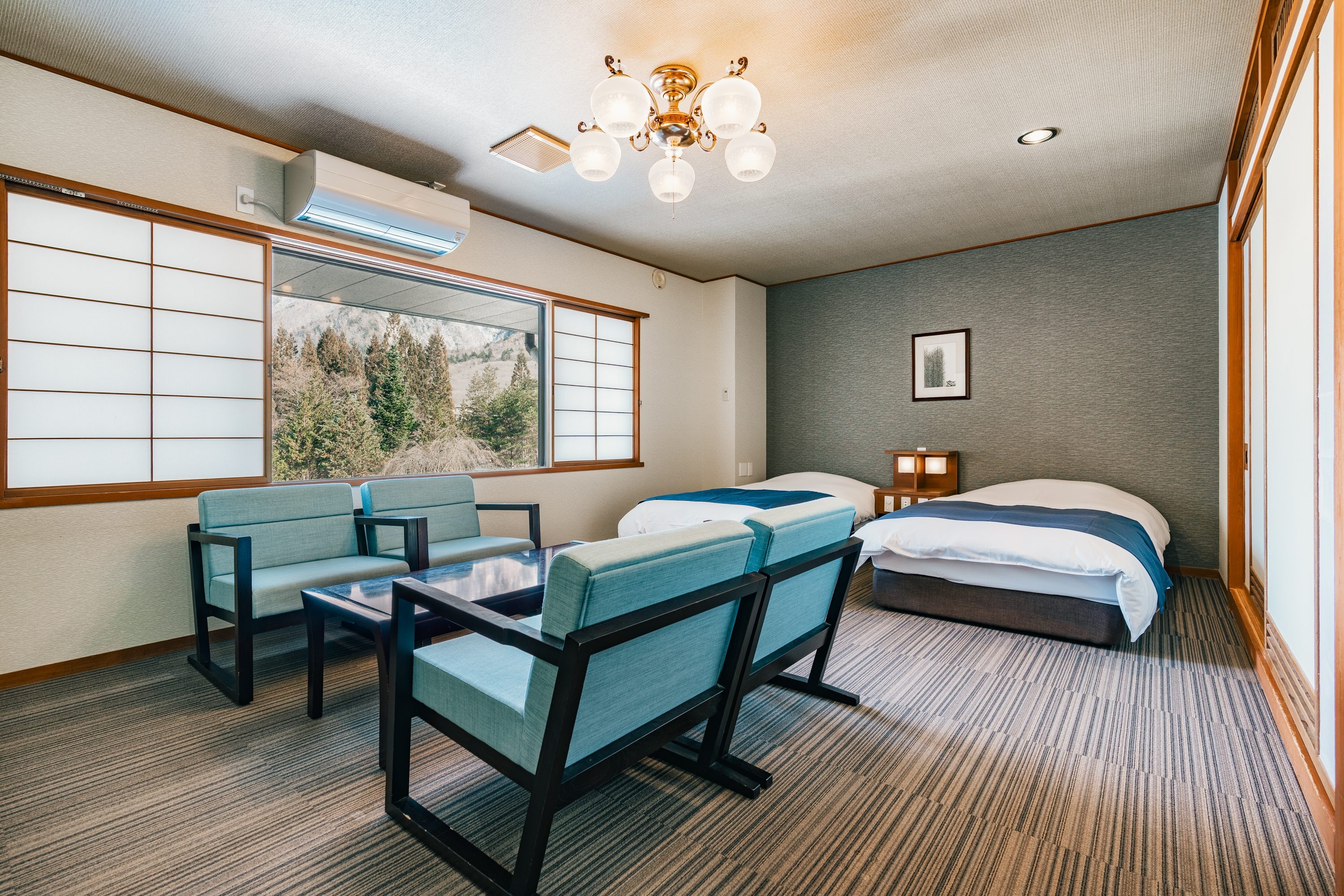 [Guest room: Deluxe Japanese-Western room] Photo is an example