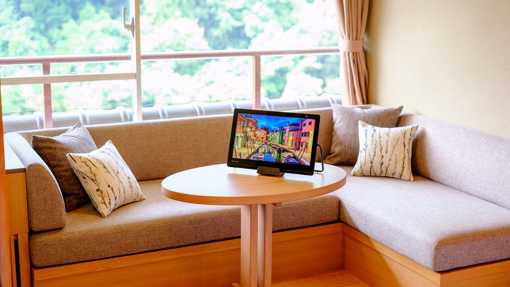 Kamar bergaya Jepang dengan dua tempat tidur single (8 tikar tatami) (Contoh kamar tamu)