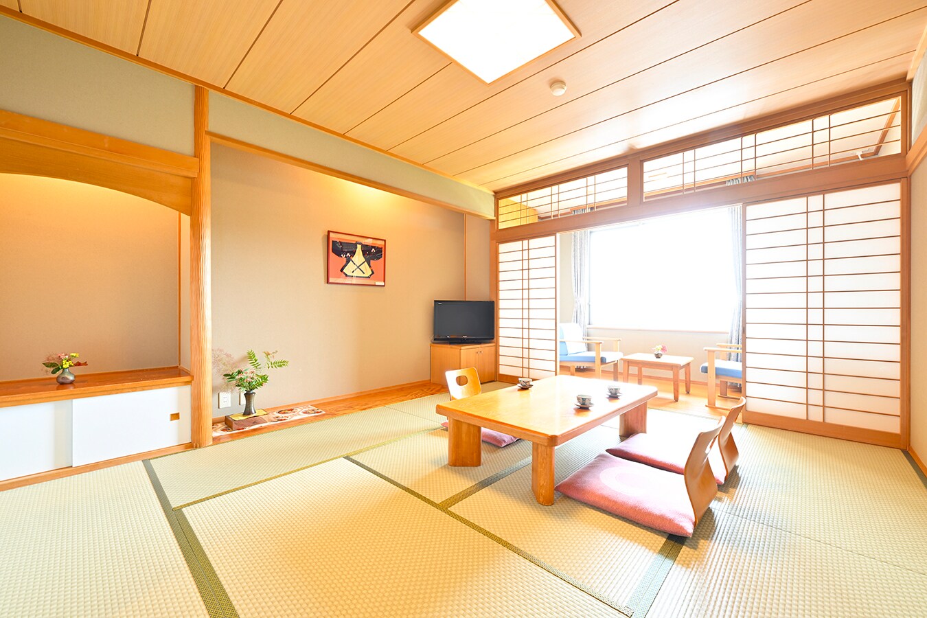 [Japanese-style room]
