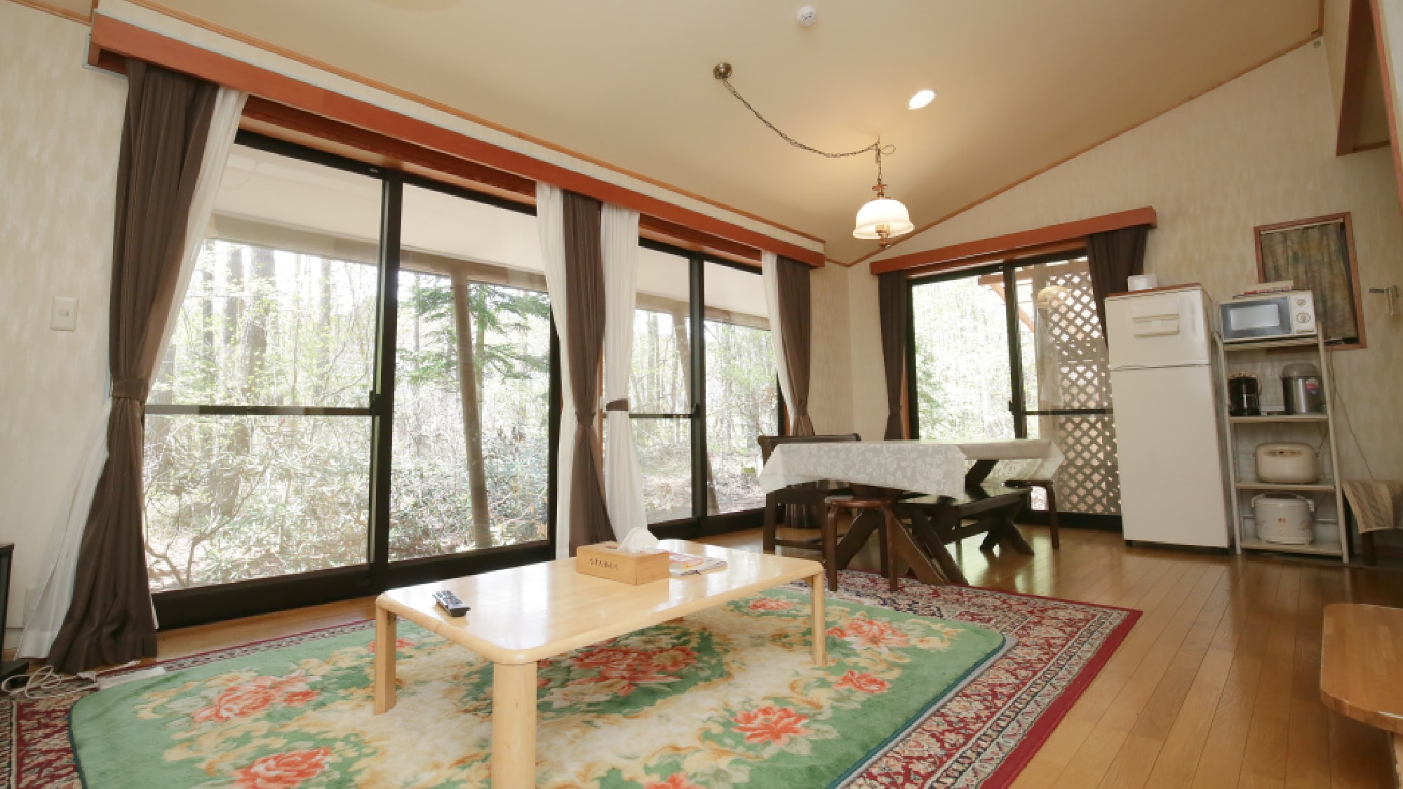 ・Shionsei Living and Dining Room