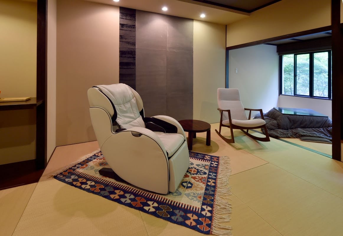 Mountain 菴 Japanese-style room twin with massage chair