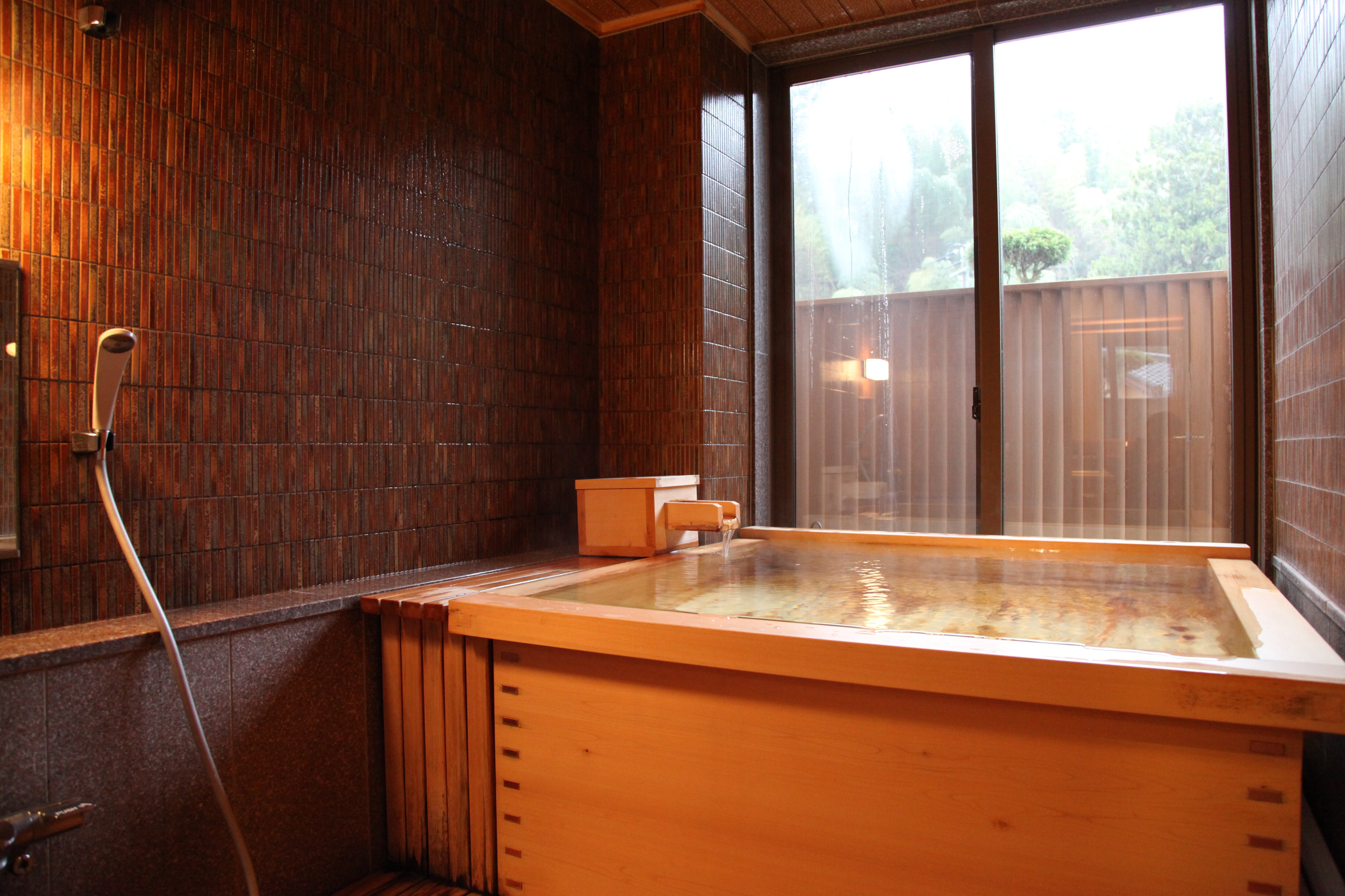 자매관에 온천 순회♪구베에 료칸 히노시의 전세탕