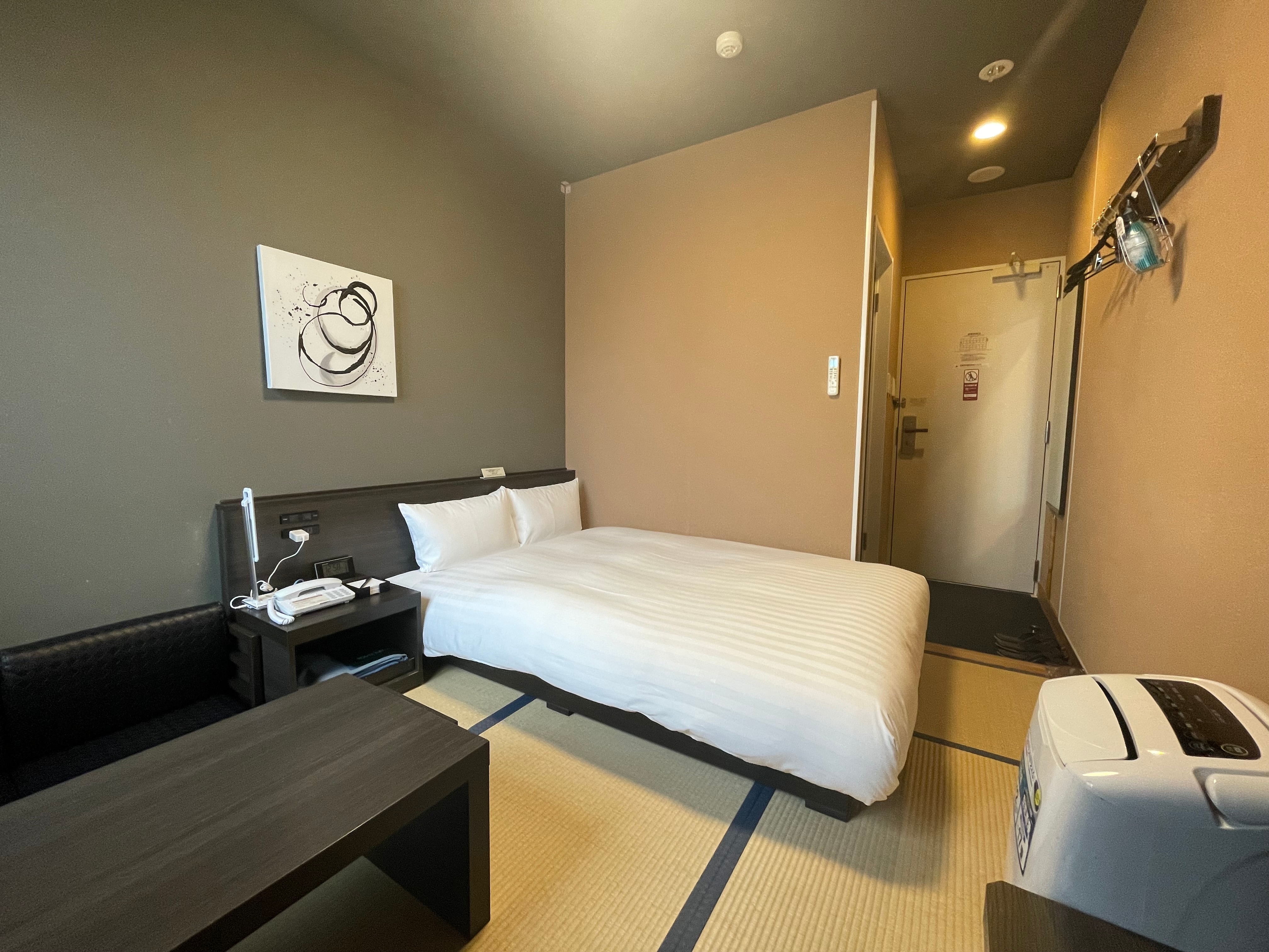 Japanese-style single room
