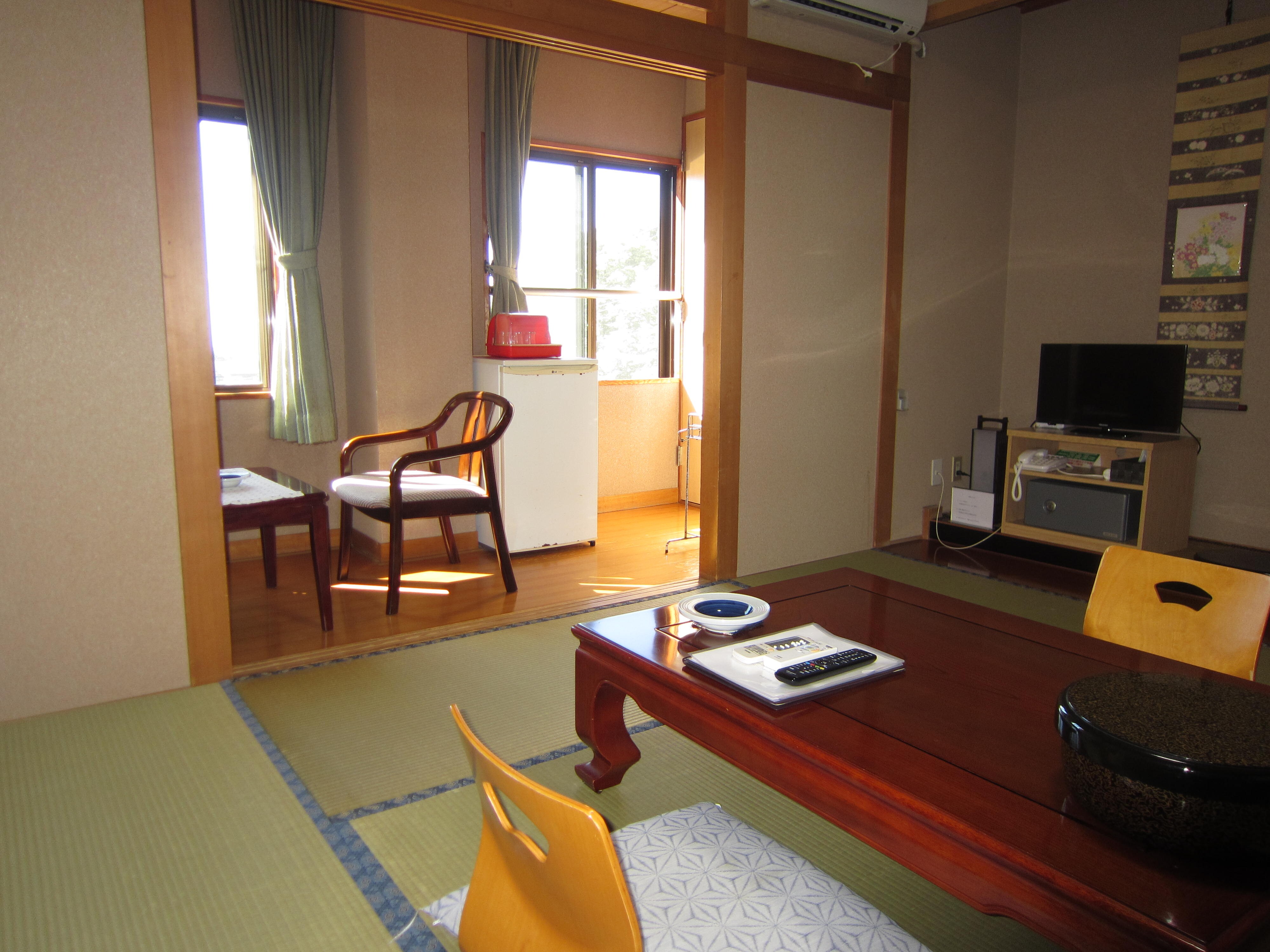 Kamar bergaya Jepang (8 tikar tatami)