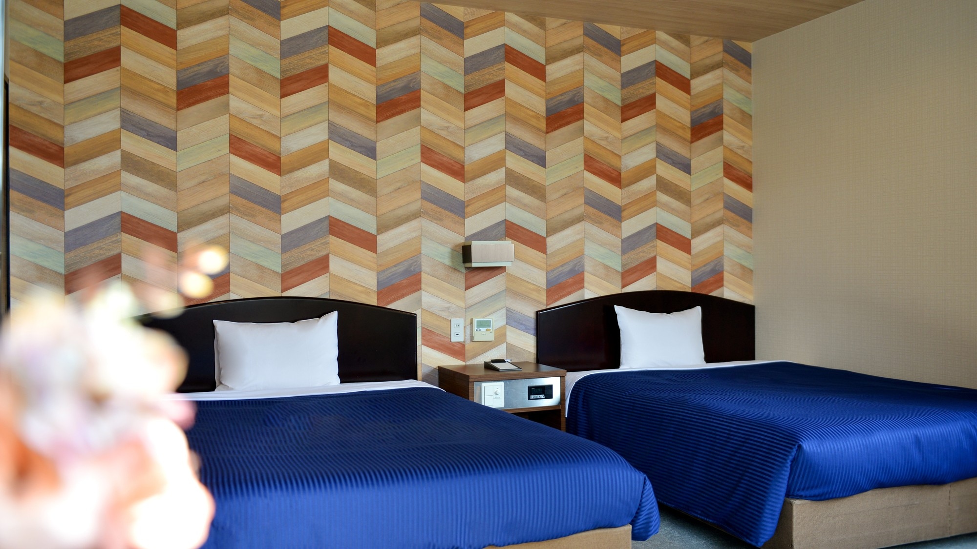 <Guest room image>