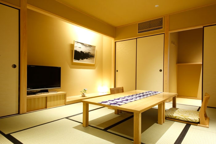 Special floor "Riraku" Flower bath Special room with semi-open-air bath / Kanzesui