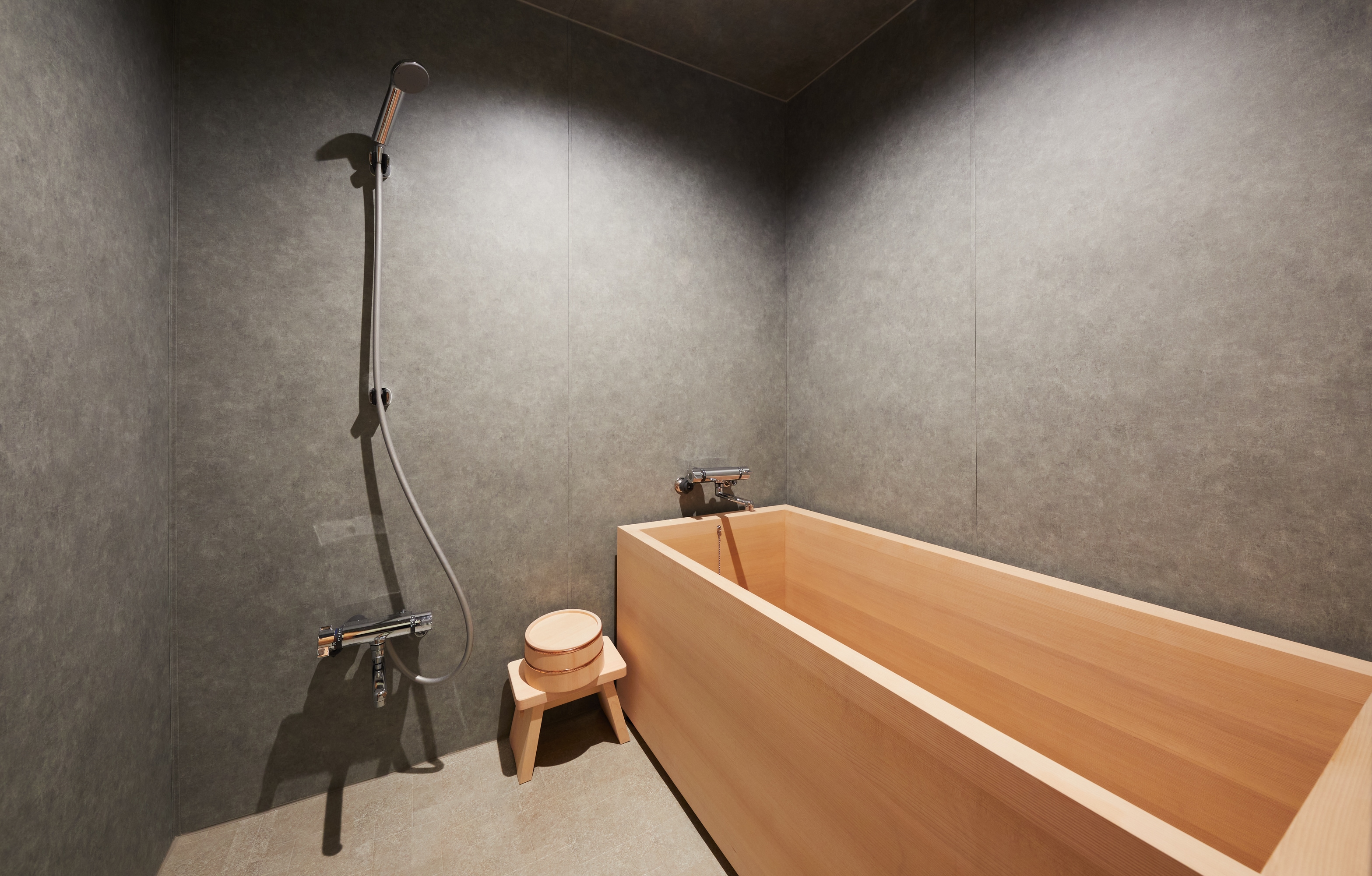 Indoor bath in the guest room