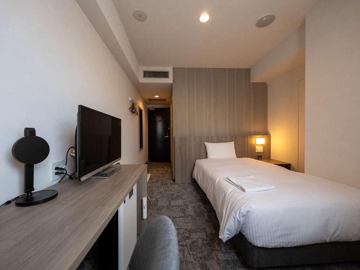 [Example of a single room]