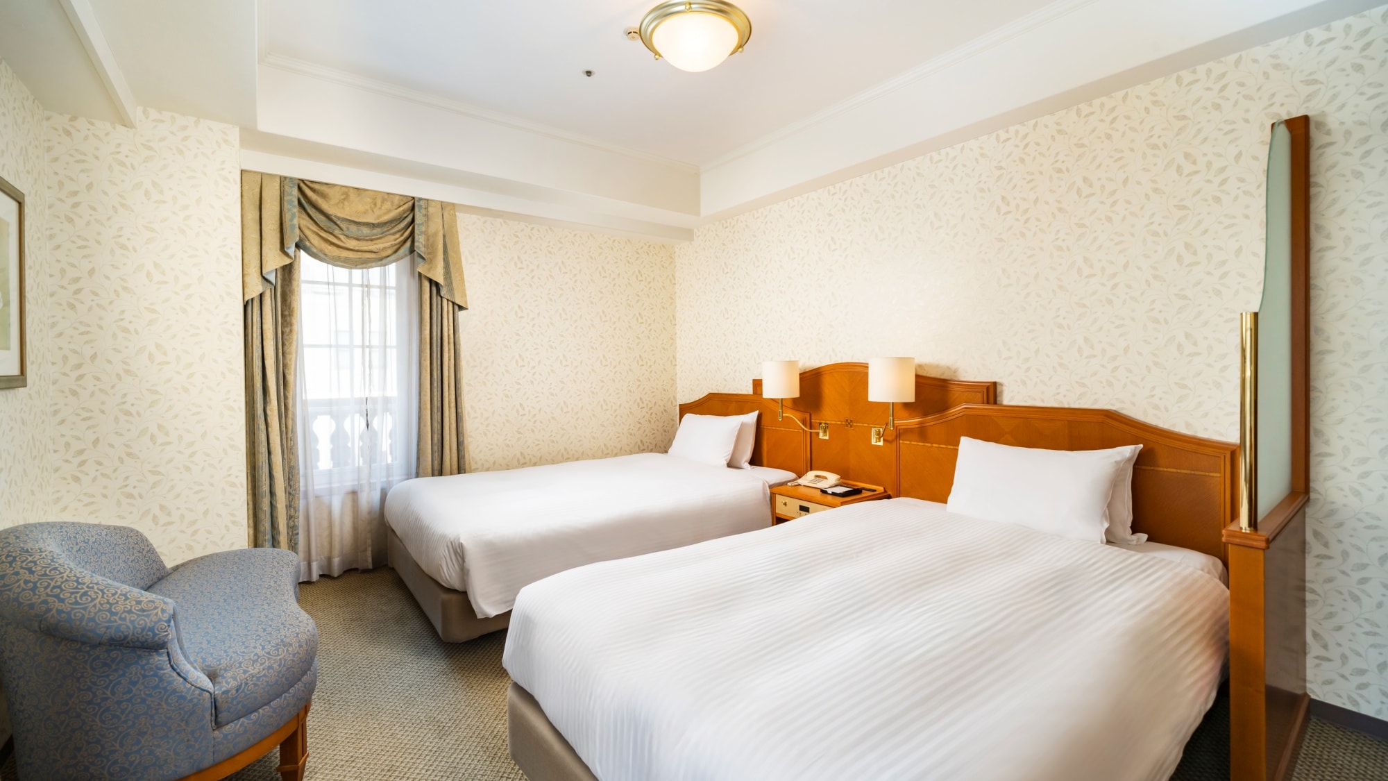 ห้องเตียงแฝดขนาดกลาง [ห้ามสูบบุหรี่]