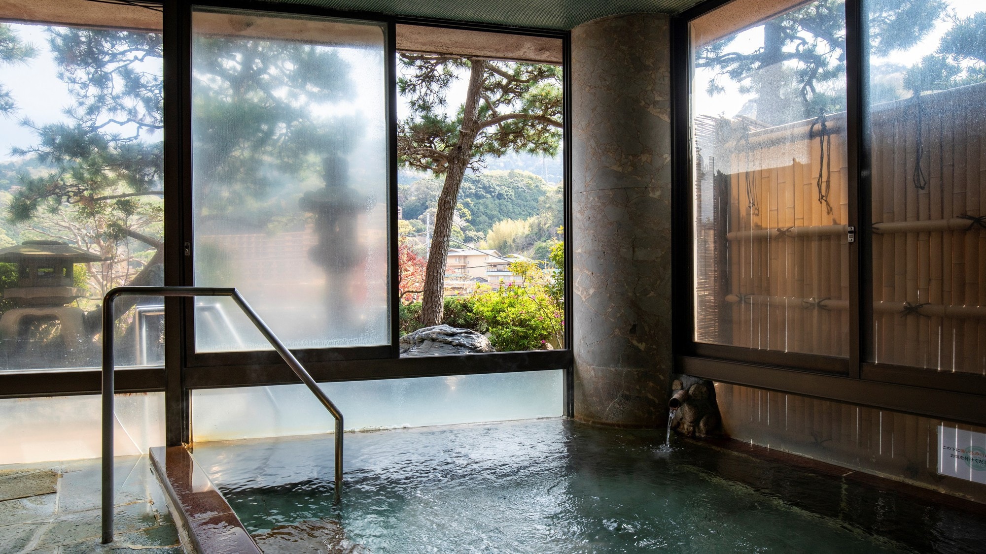 ○Large public bath
