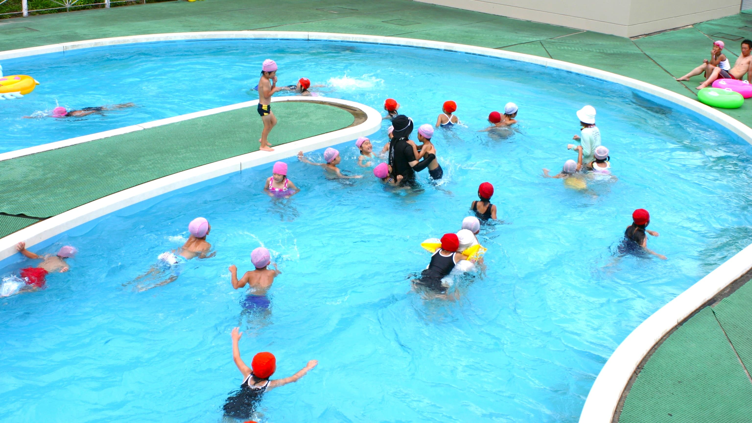 Lazy river