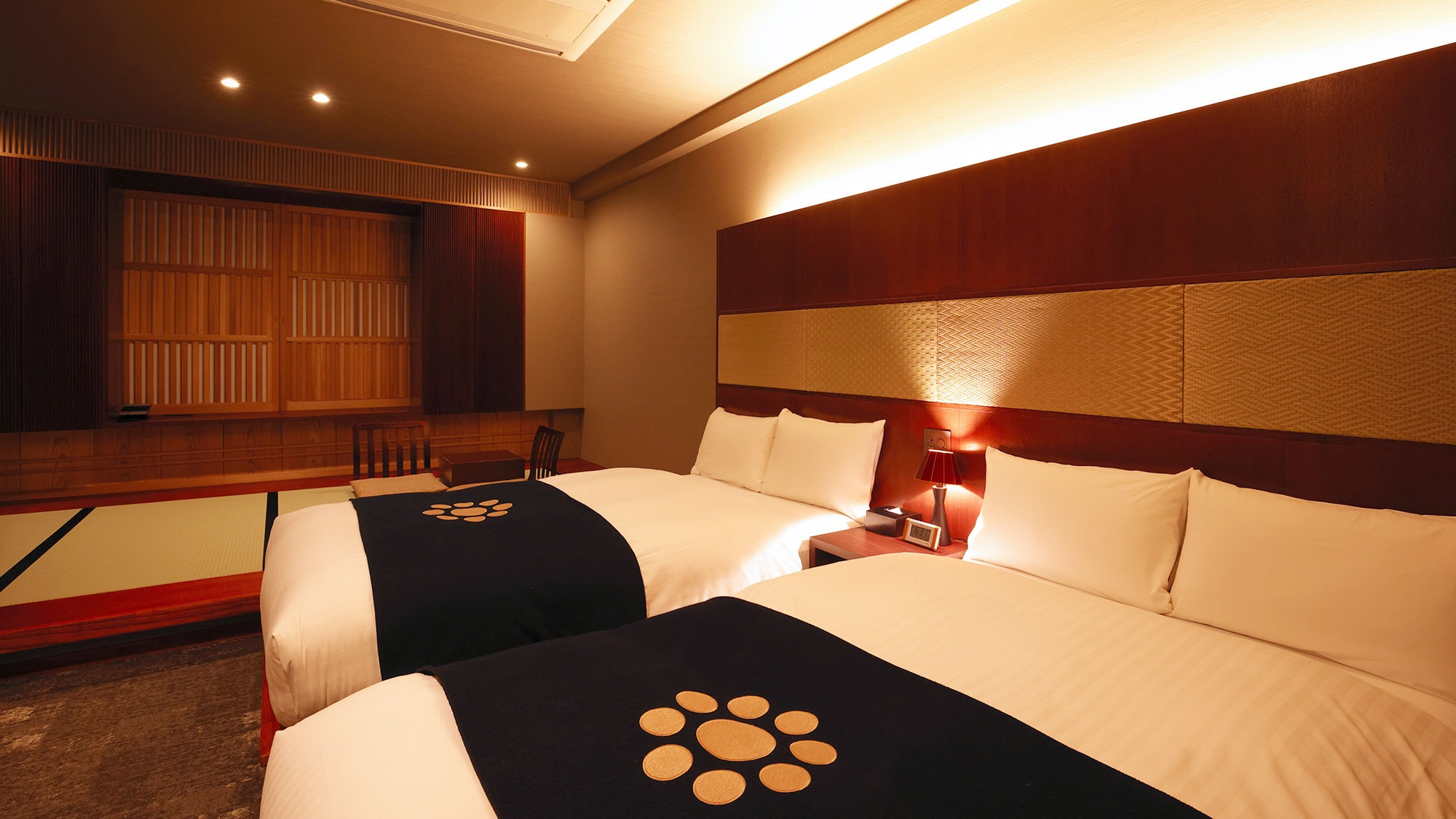 [Japanese-Western room] Comfortable and relaxing space | 33 square meters | Capacity 4 people