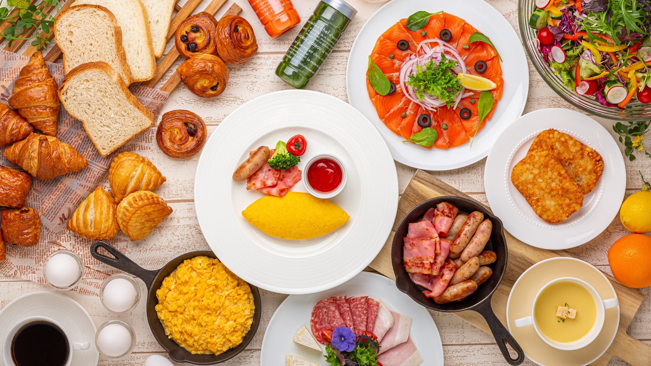 Supports an energetic start to your morning. Menu may change without notice.