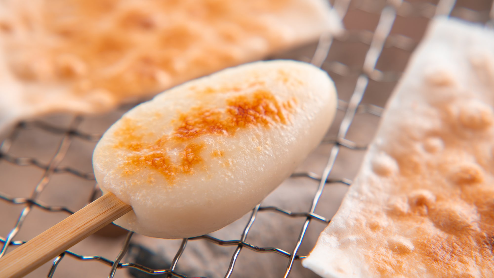 [Breakfast] Char-grilled sasa kamaboko and Matsushima koren.