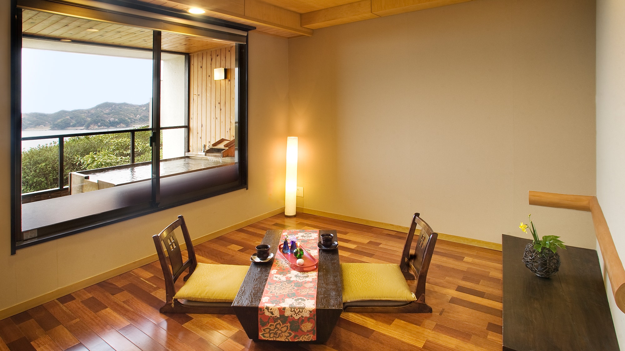 [Tobishimakan Superior] Japanese-style room with private open-air bath / example