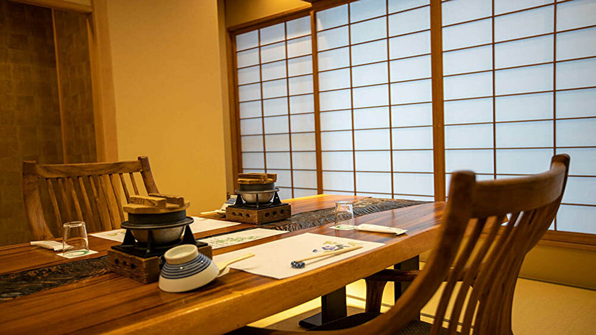 Private room restaurant & ldquo; Yunohanatei & rdquo; Chair Table seat (image)