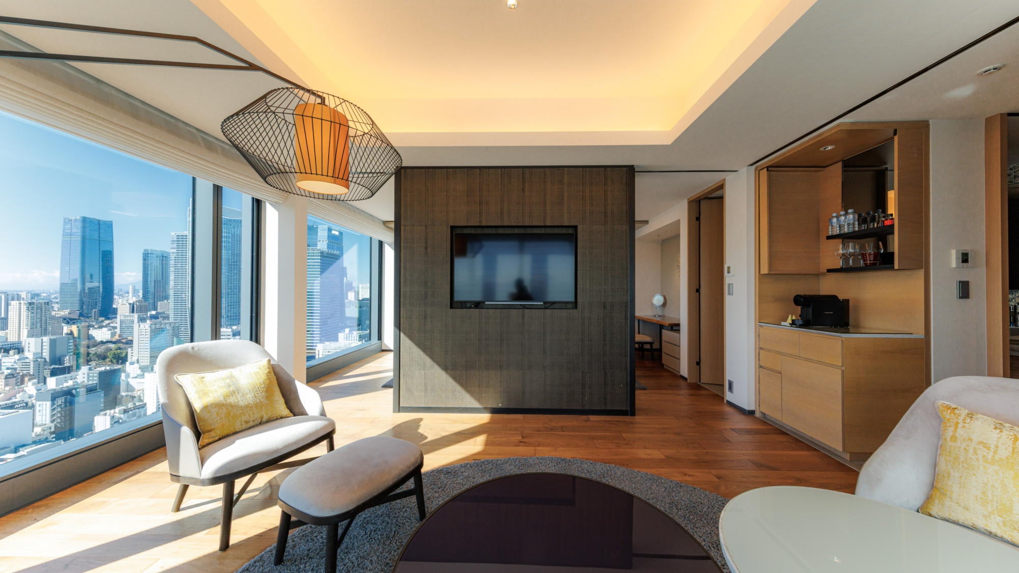 [HIBIYA Suite (Twin)] Living Room
