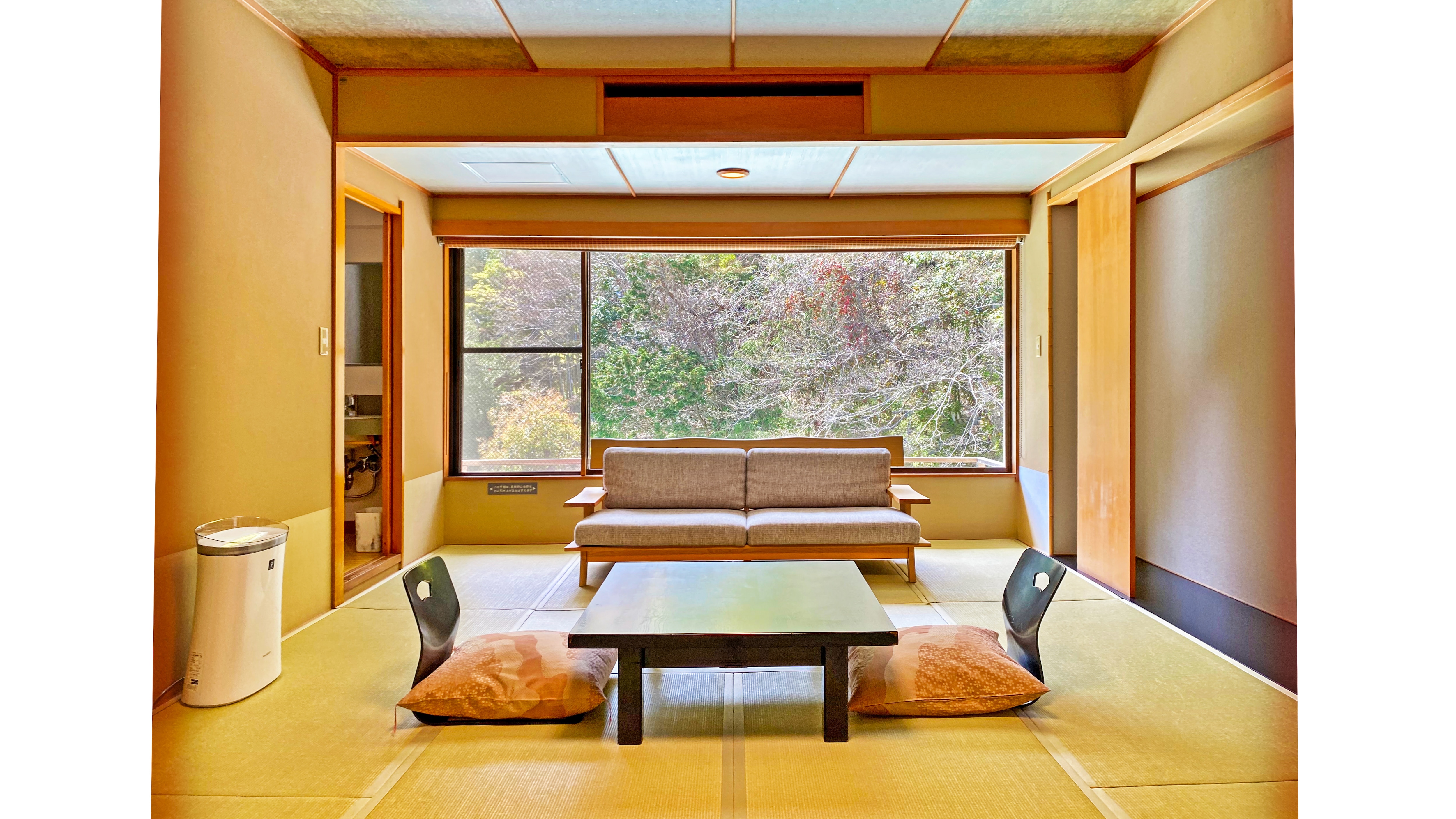 Corner room Japanese style room 14 tatami mats (with bath and toilet) Non-smoking
