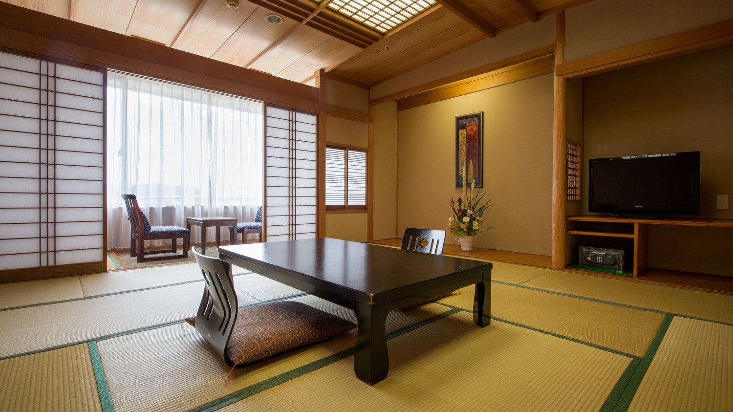 12.5 tatami Japanese-style room