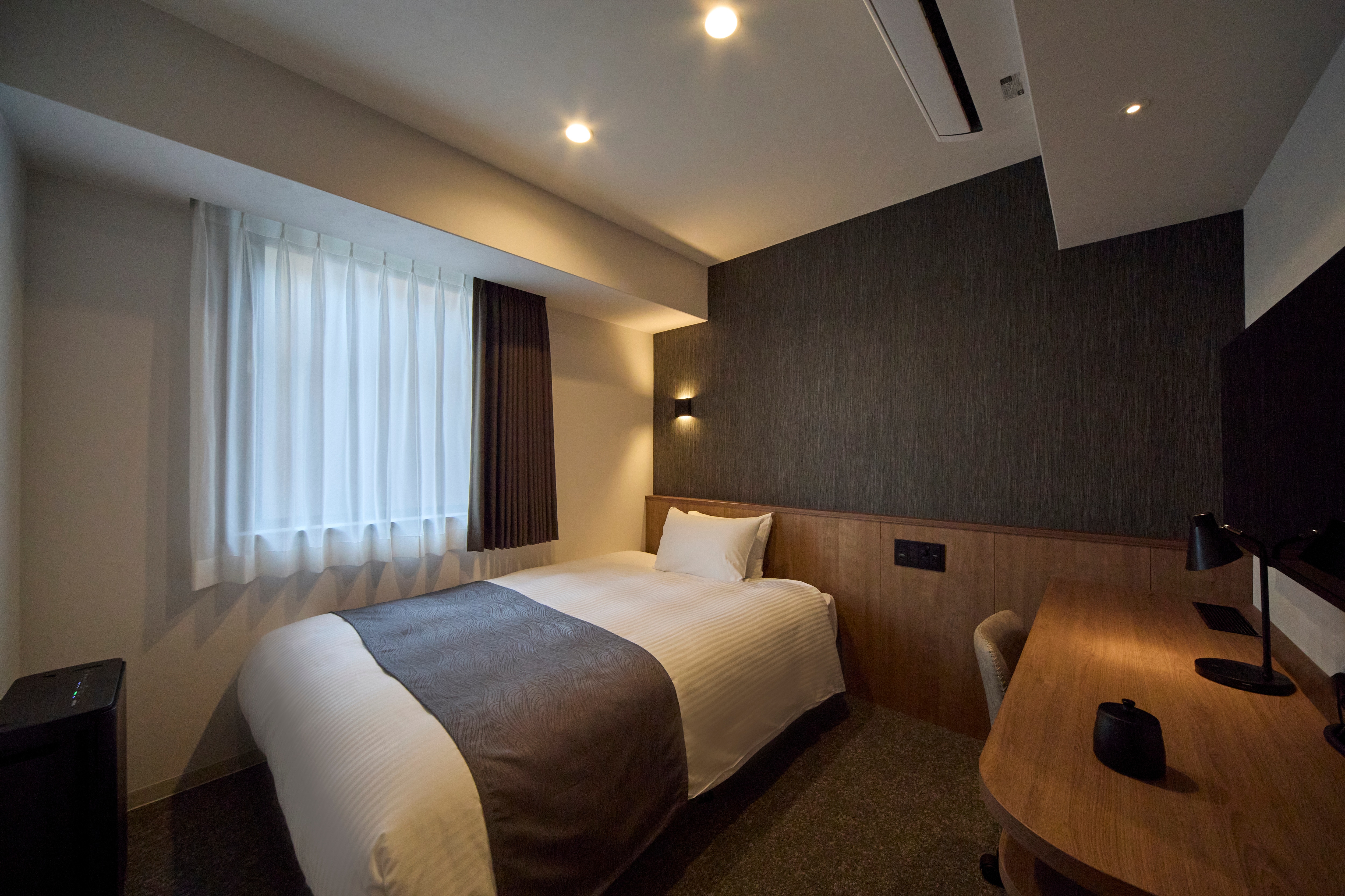 ◇Smoking◇Double Room｜13㎡｜Simmons bed width 140cm