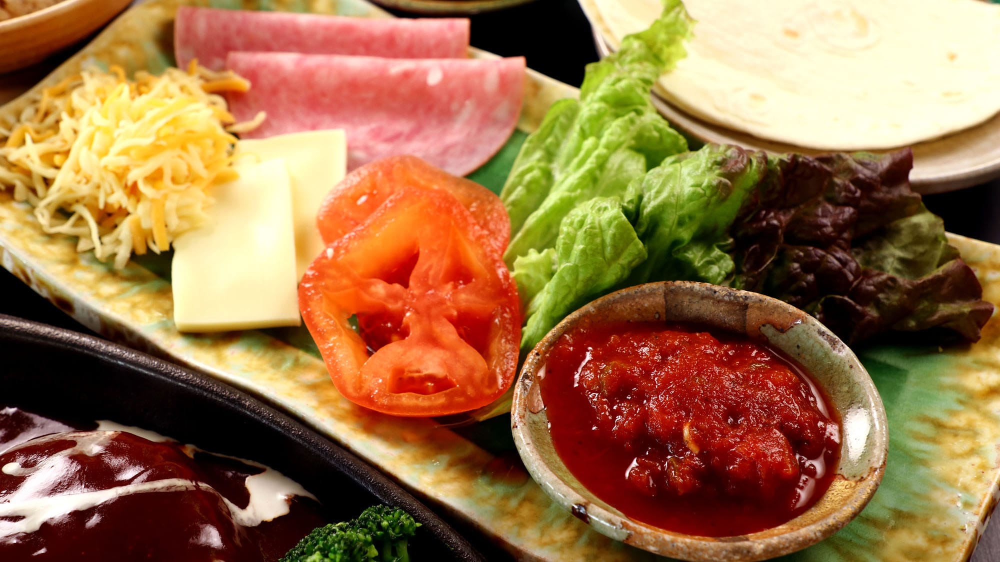 Đồ ăn: Rất no! Những chiếc bánh tacos cho phép bạn thưởng thức hương vị của Mexico♪*