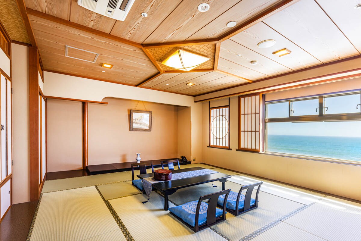 Seirei [Japanese-style room]