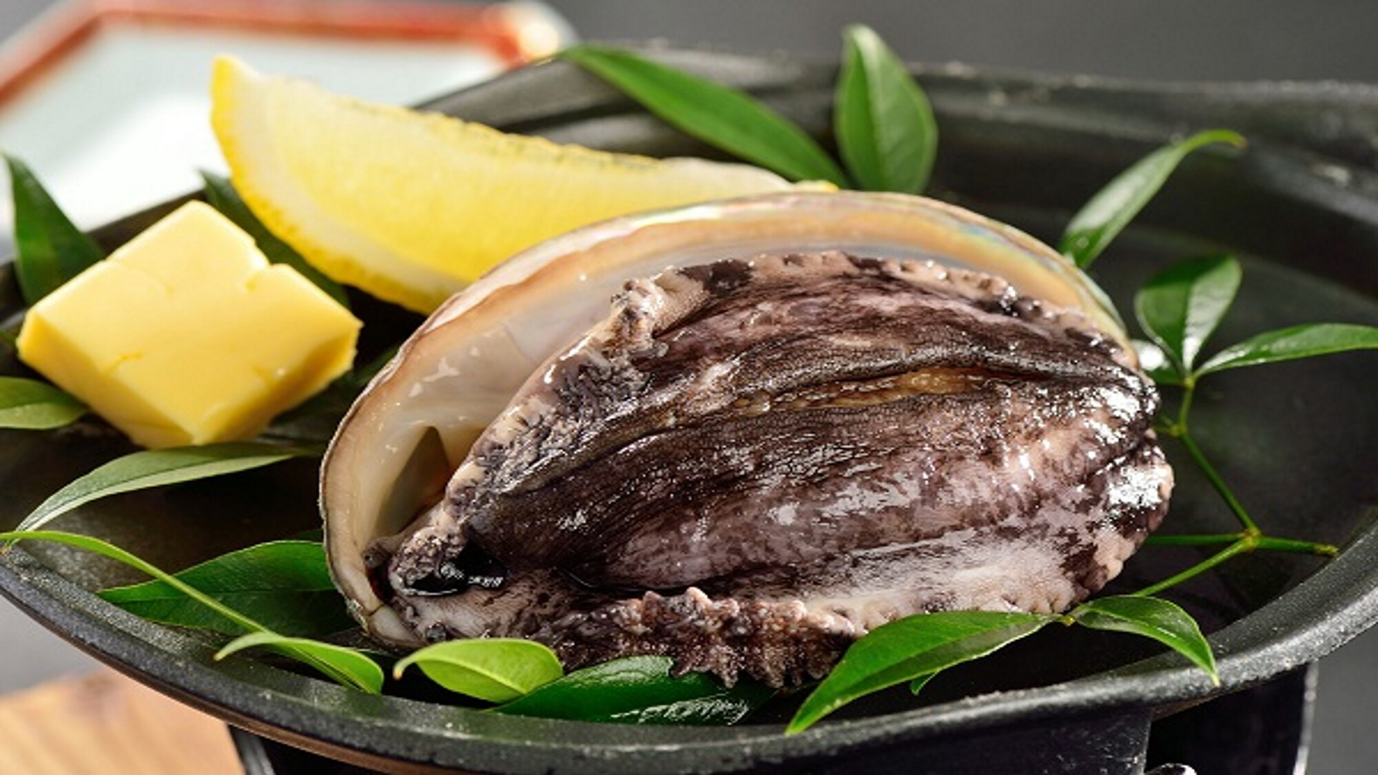 Three major taste plan: Steamed abalone with sake