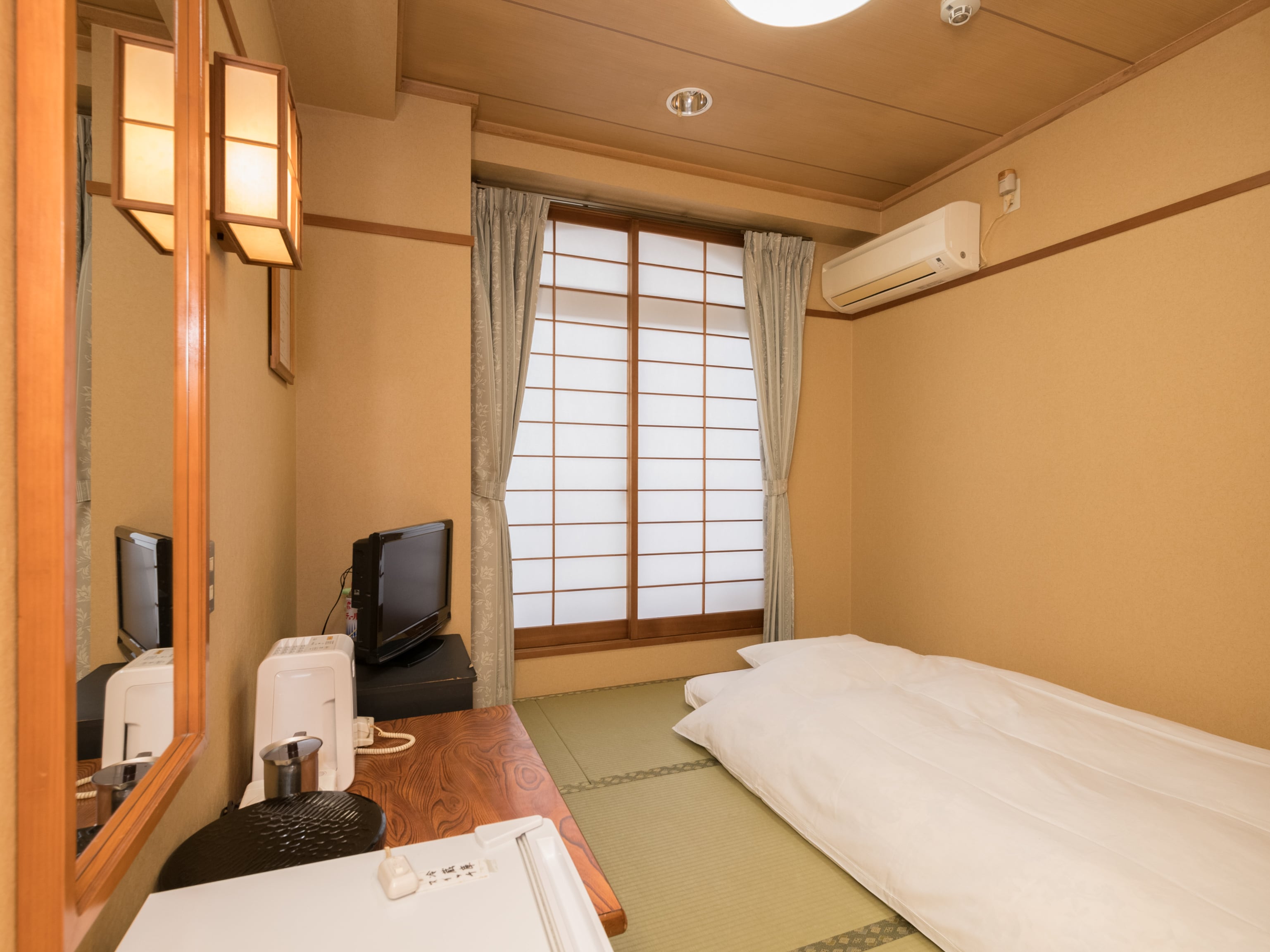 [Non-smoking] Japanese-style room for 1 person