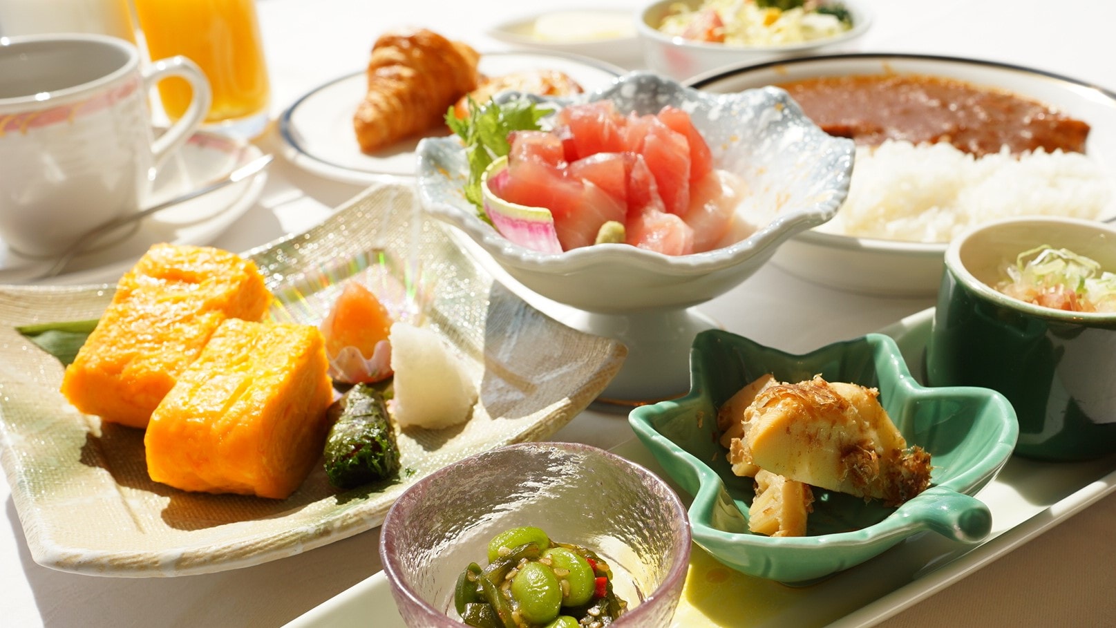 Breakfast (half buffet style)